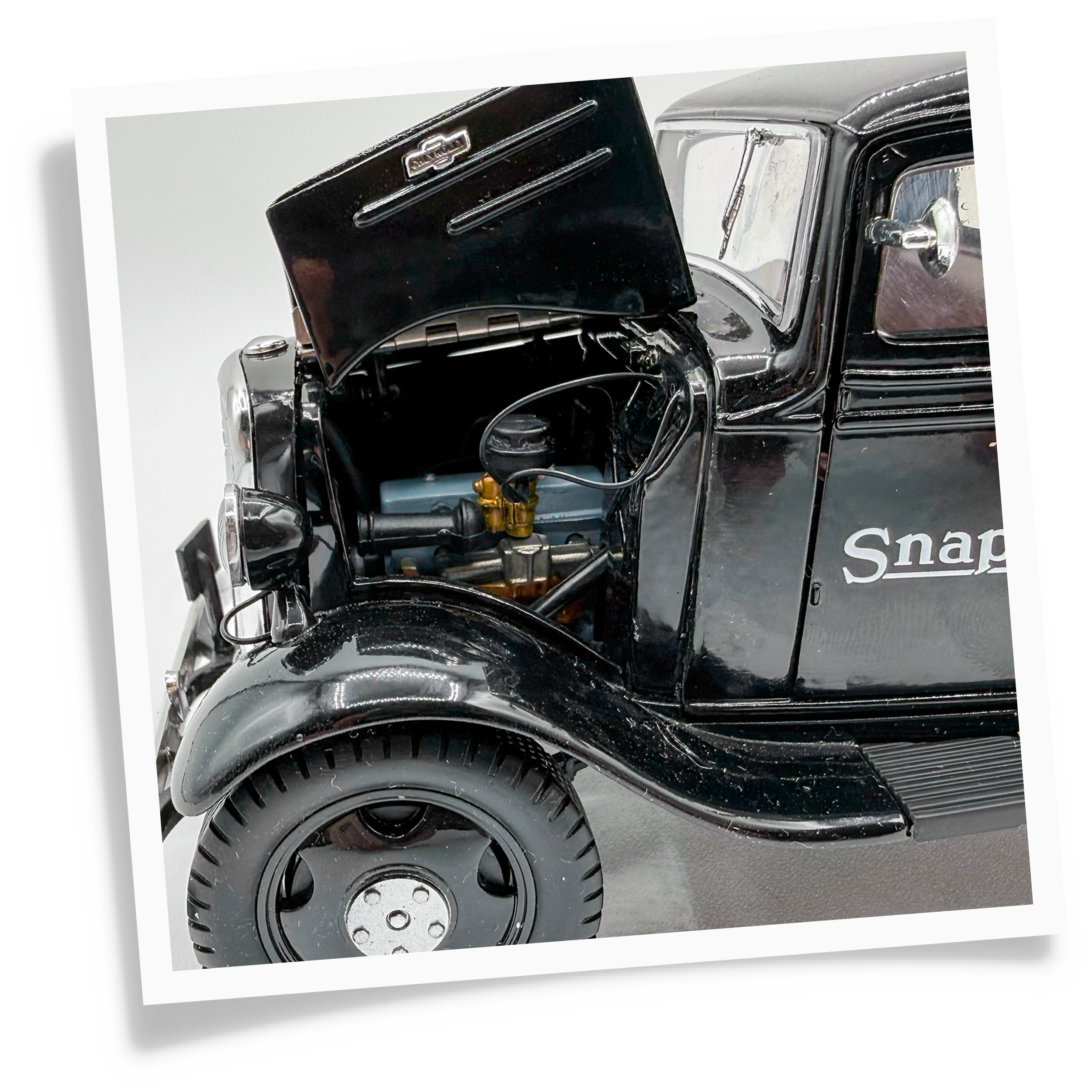 1:24 SCALE 1935 CHEVY TOW TRUCK — Crown Premiums